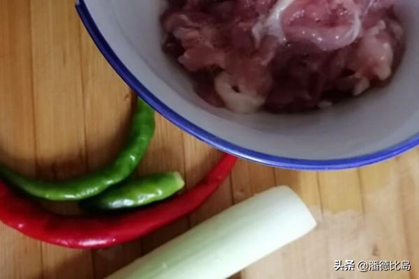 苦瓜炒肉丝怎么做,第2张