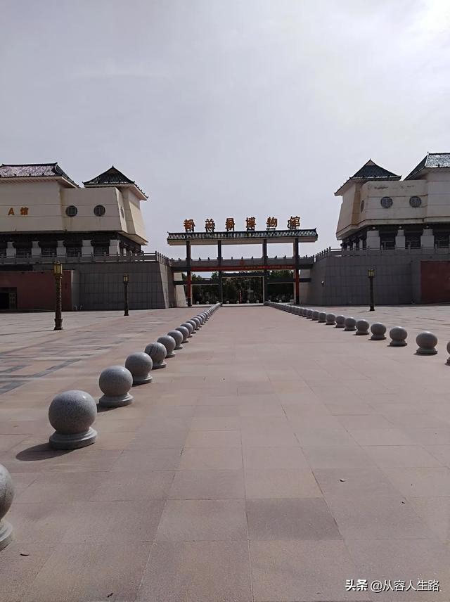 好想来（女朋友肚子他来姨妈了，我没在她身边，我想让她把手机放在肚子上我打电话震动会不会好一点？）