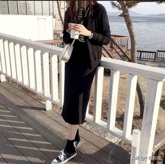 黑色包臀长裙怎么搭配(图18)