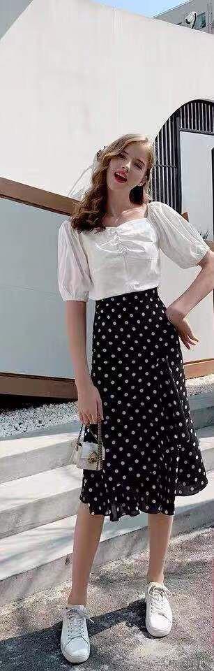 白色大波点衬衣如何搭配(图14)