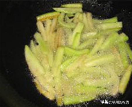油淋茄子-油淋茄子的家常做法