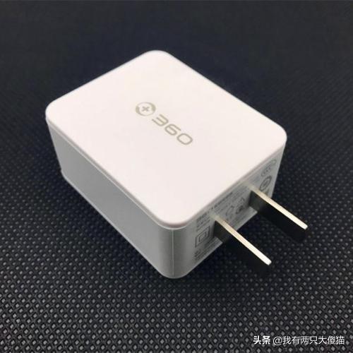 充电器和充电机的区别？：充电器