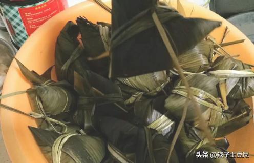怎样包粽子好吃-怎样包粽子好吃又好看