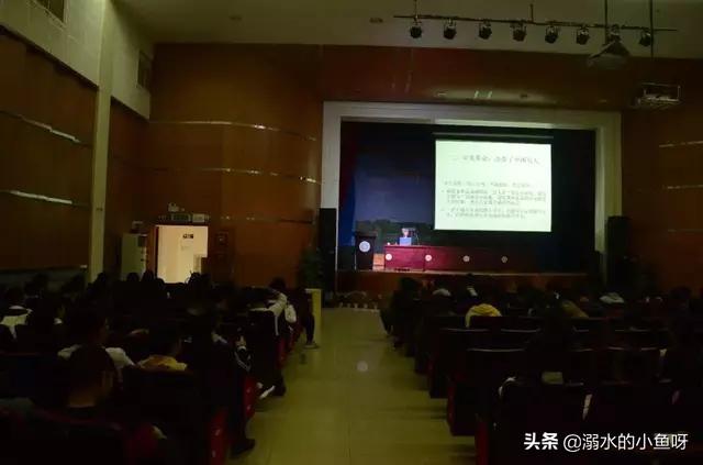 武汉精神是哪八个字？
