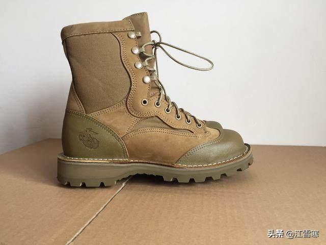 大兵靴如何搭配衣服女士(图2)