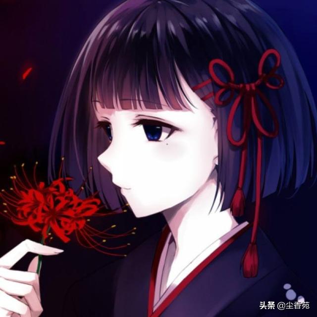 为什么一个女的不回我信息，但一直发朋友圈，女生朋友圈感情句子短句