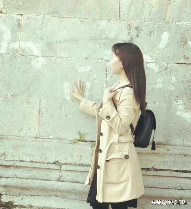 拍照好看的中年女性照片(图28)