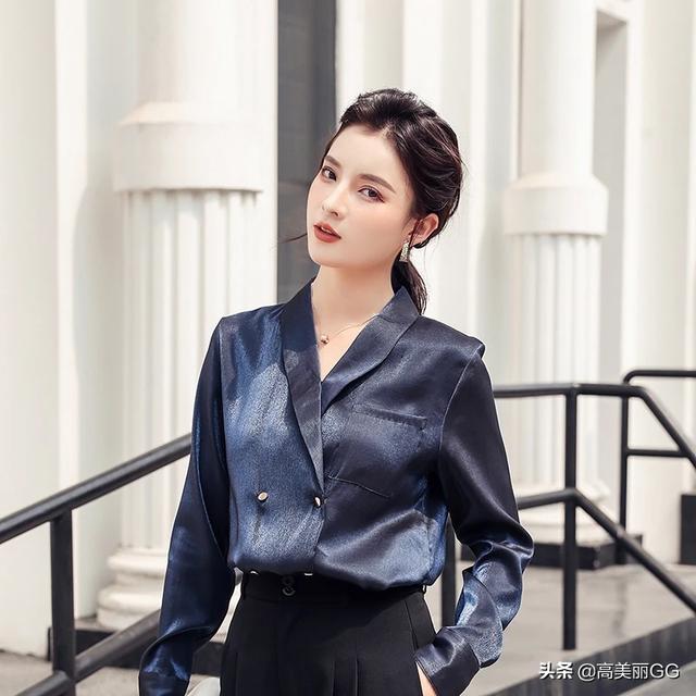 黑色大衣如何搭配不显老(图5)