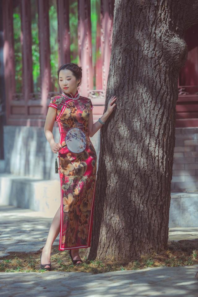 女性艺术照-女性艺术照黑白微信头像