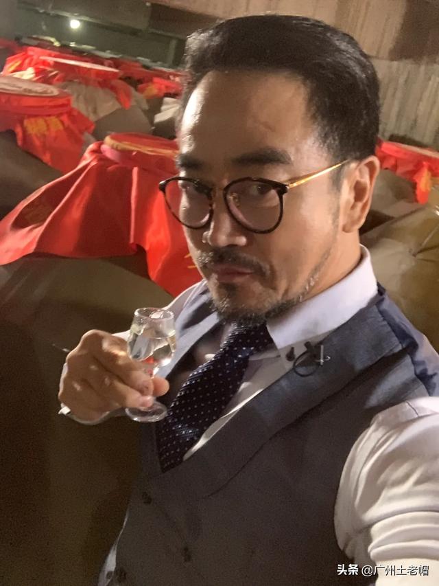 女人最洋气穿衣搭配图(图4)