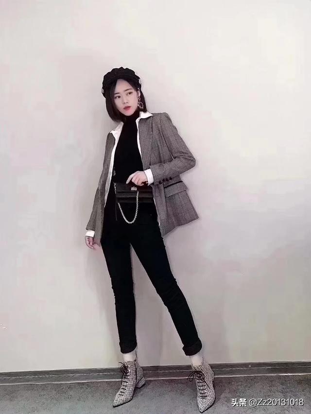 女西装如何搭配胸衣好看(图2)