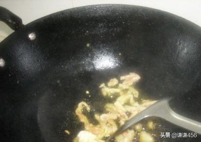 大头菜炒粉条肉包子做法(图4)