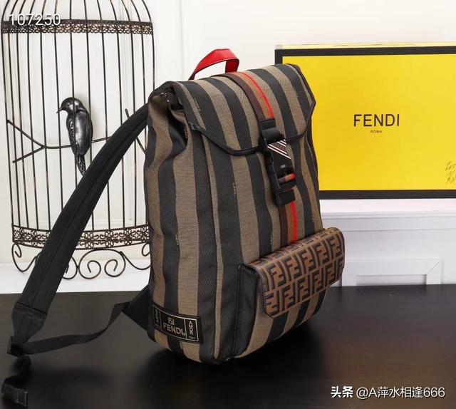 运动小书包如何搭配衣服(图19)