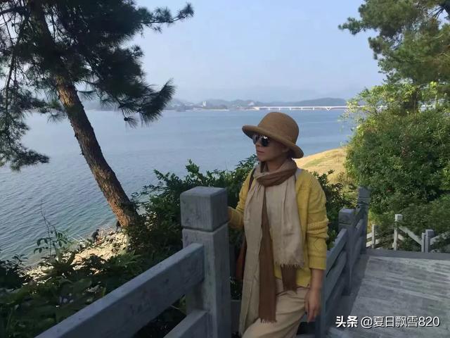 拍照好看的中年女性照片(图109)