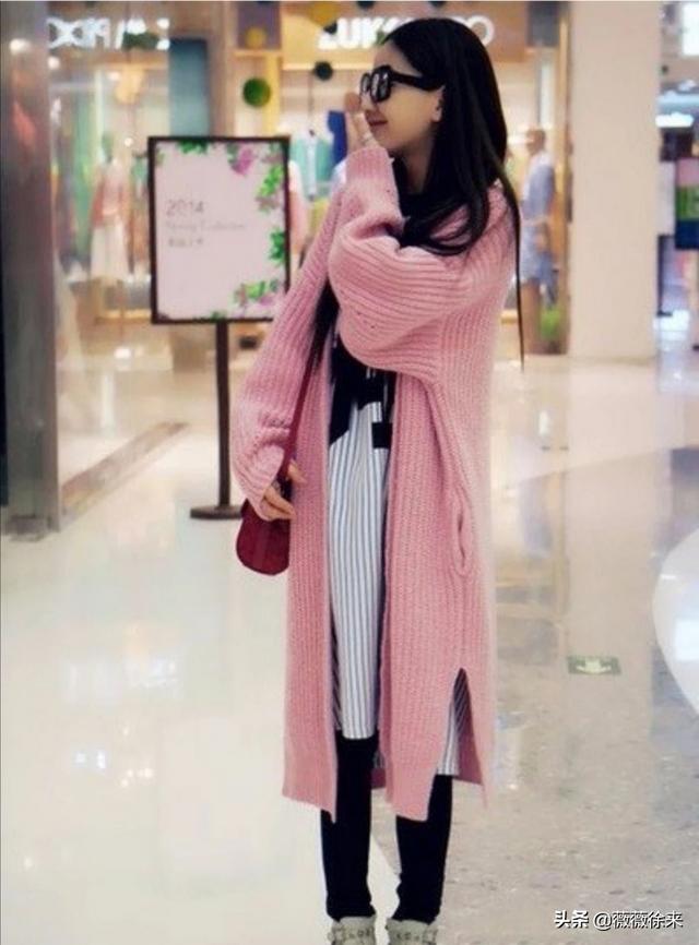 红毛衣如何搭配短裙好看(图27)