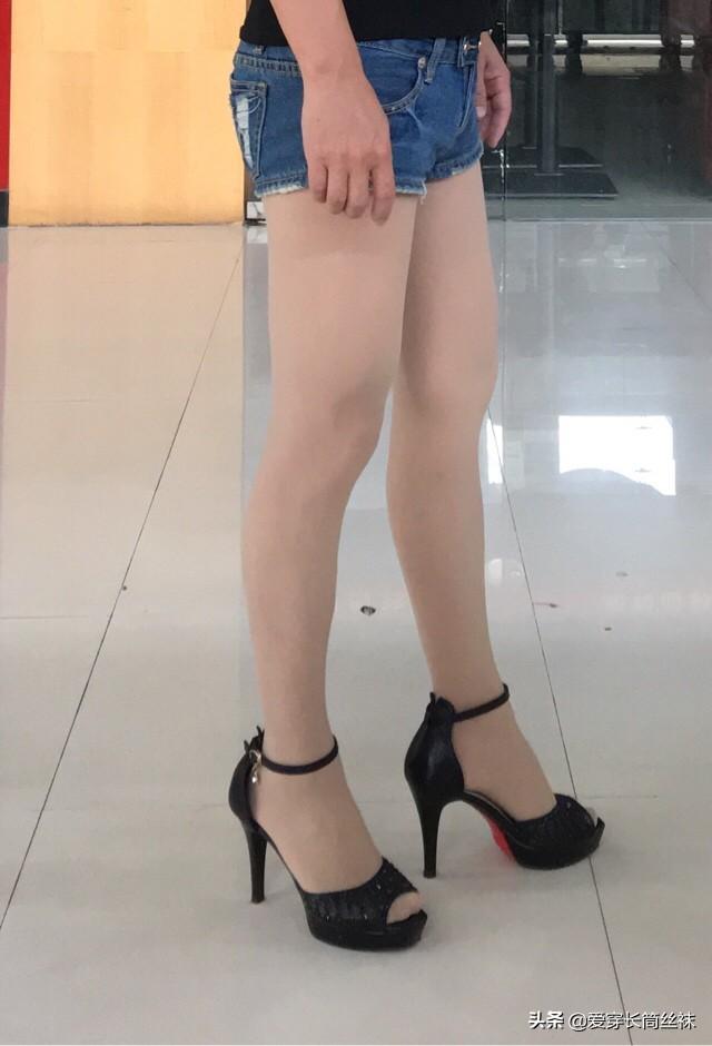 不同丝袜如何搭配衣服女(图11)