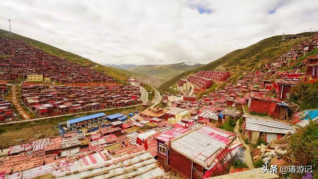 觉姆是什么意思（去色达旅游住哪里好？住宿哪里方便？）