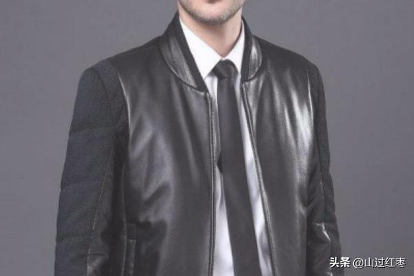 大外套如何搭配男士衣服(图7)