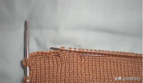 女性保暖毛衣外套编织（女外套毛衣手工编织）(图3)