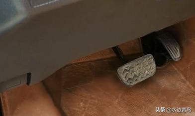 自动挡的车怎么操作(图1)