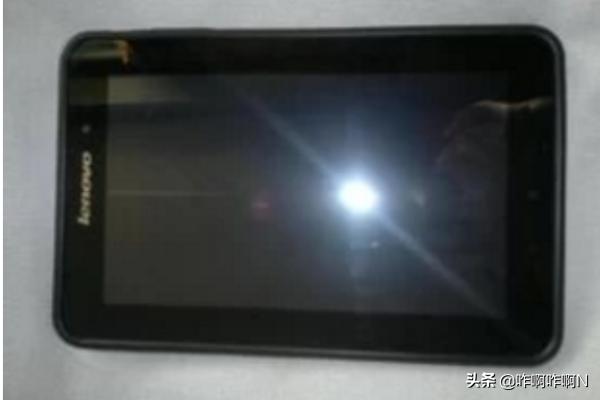 联想平板只显示lenovo