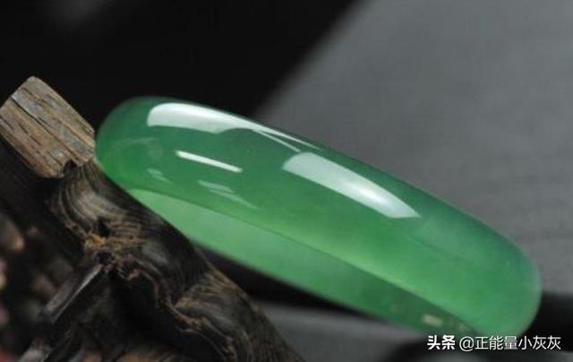 翡翠十句经典语句,唯美翡翠的句子