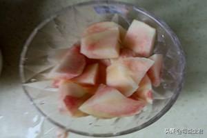 水果和美食的做法（#美食#榨汁机做水果奶昔的简单做法？）