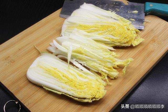 西红柿娃娃菜粥辅食做法(图2)