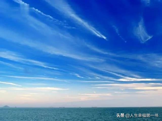 海阔天空的意思（海阔天空的意思是什么）