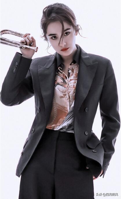 淡淡女人味淡淡女人味斗音他有多少岁