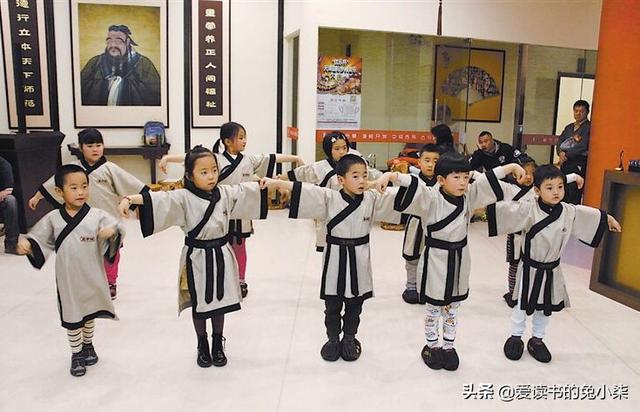小学挖出汉六朝遗址的课文_我们小学毕业要去哪里玩？