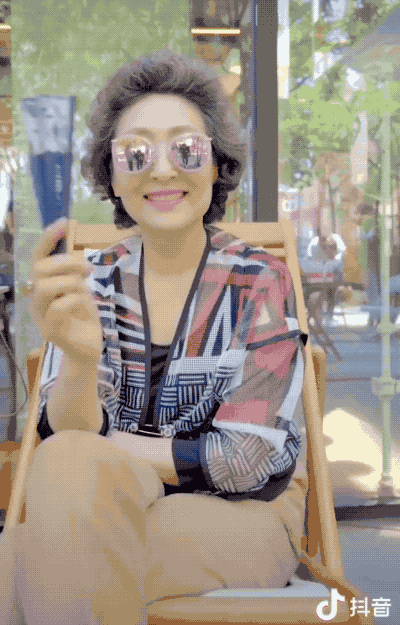如何搭配服装款式图西装(图6)