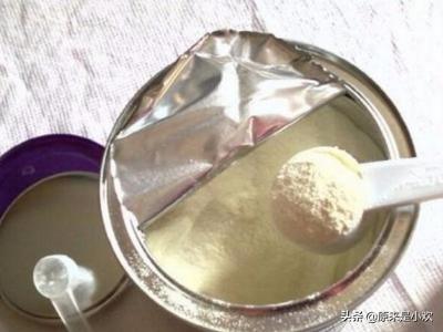 怎么辨别奶粉的真假鉴别（怎么辨别奶粉的真假鉴别方法）