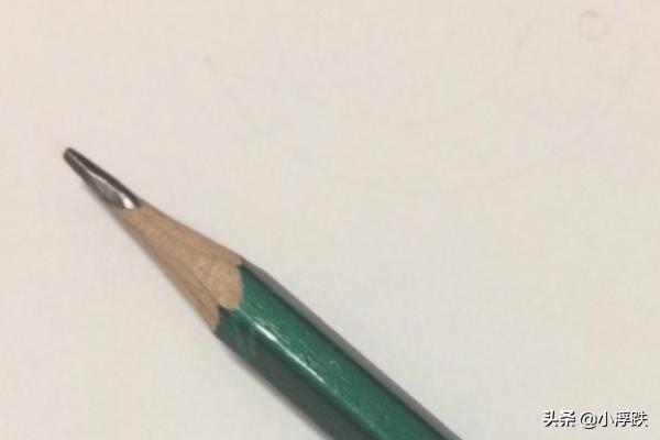 兰花的画法步骤图（国画兰花口诀 一笔长二笔短）