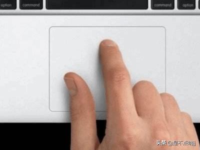 给推荐一个直板触摸屏带键盘能导航的手机？：带触摸板的键盘