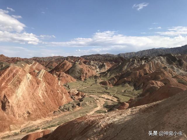 打算去青海玩，都有什么景点，需要带什么衣服