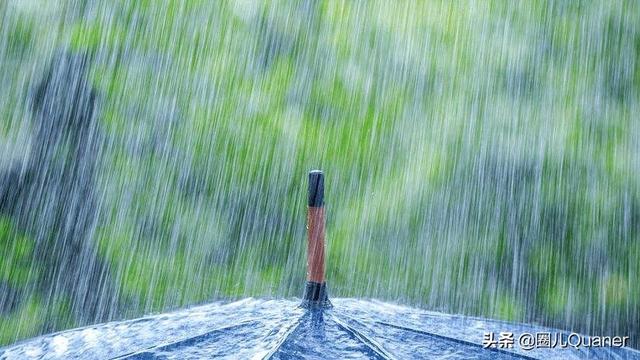 下大雨都挡不住的热情句子_下雨天表达心情幽默的句子有哪些