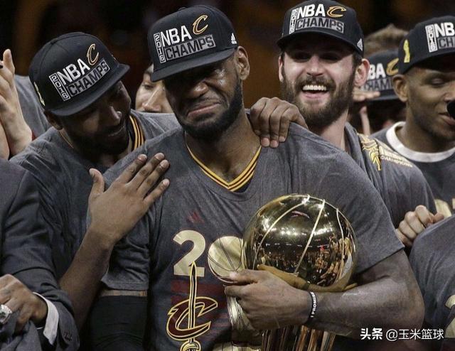 NBA获得冠军为什么要带帽子,第4张