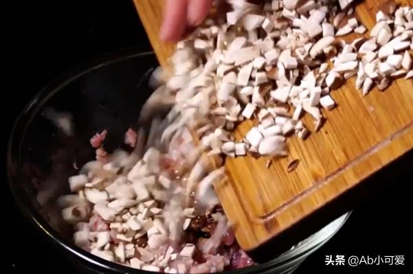 狮子头怎么做-狮子头怎么做好吃又简单