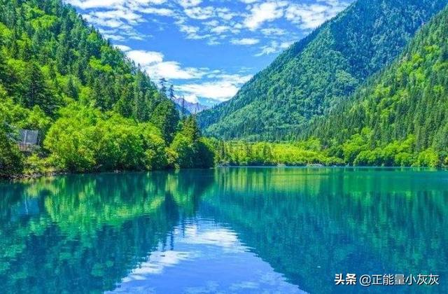 九寨沟旅游景点图片_九寨沟旅游景点图片欣赏