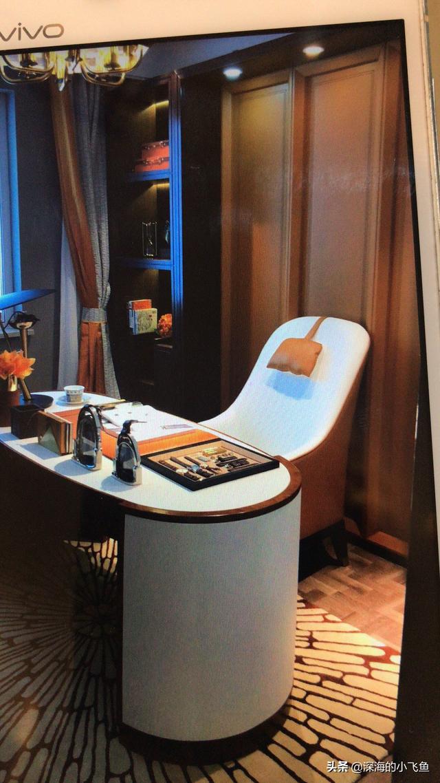 地毯如何搭配窗帘客厅挂(图8)